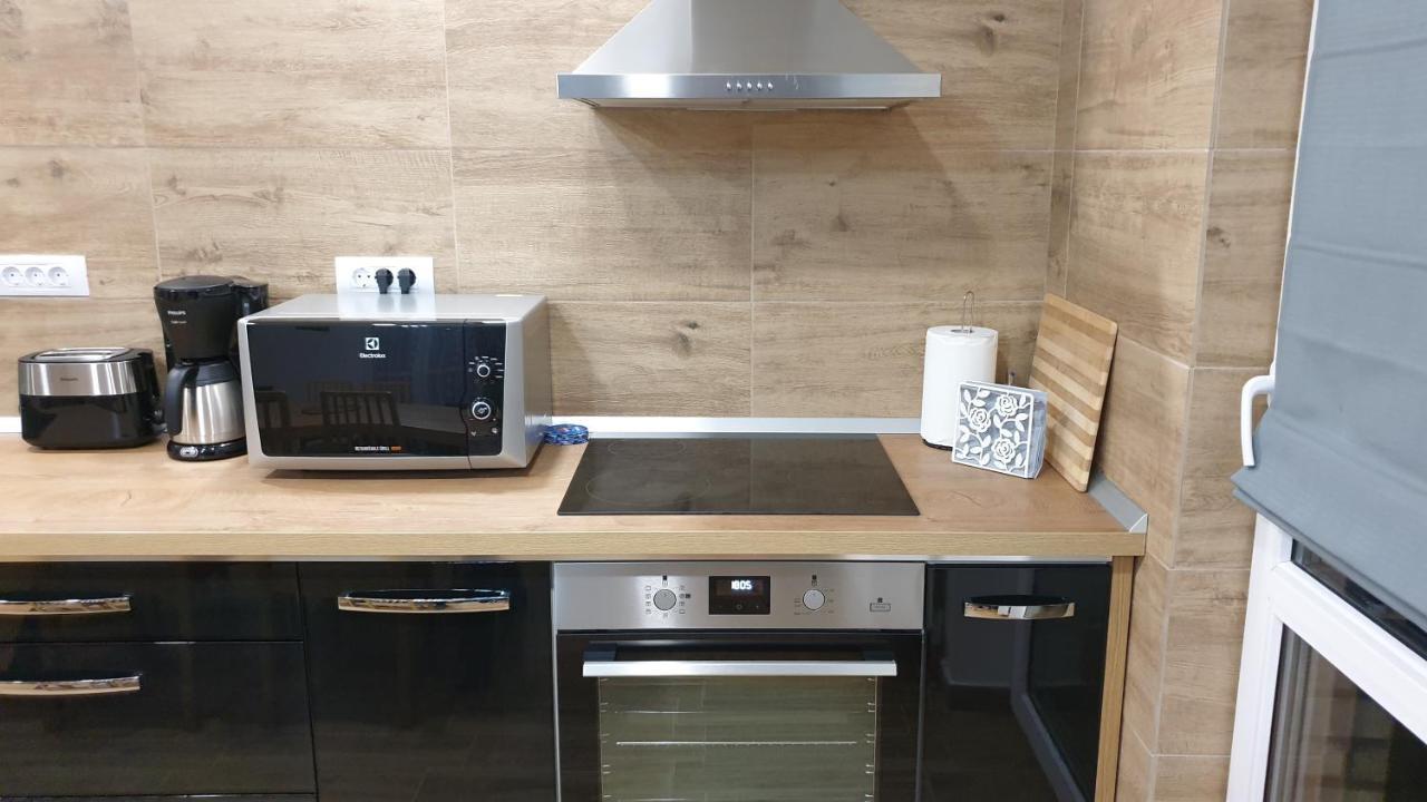 Criss Apartament シナヤ エクステリア 写真